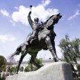 Монумент Петру Сагайдачному