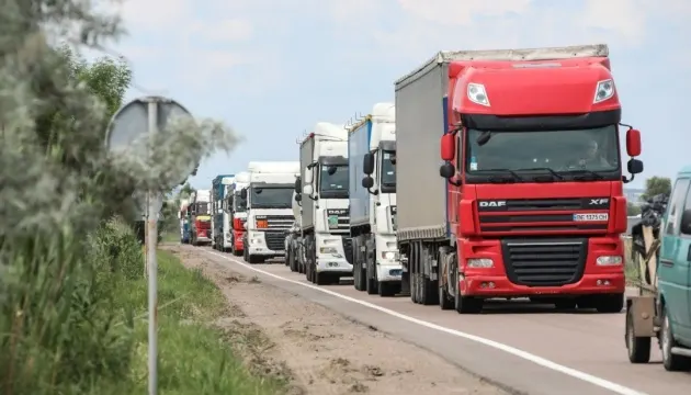 У Києві вантажівкам дозволять рух під час комендантської години