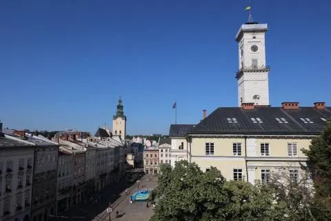 Міський голова Львова та його заступники витратили майже мільйон на відрядження