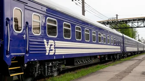 Поїзд Київ — Миколаїв потрапив під атаку РФ: пасажирів евакуювали