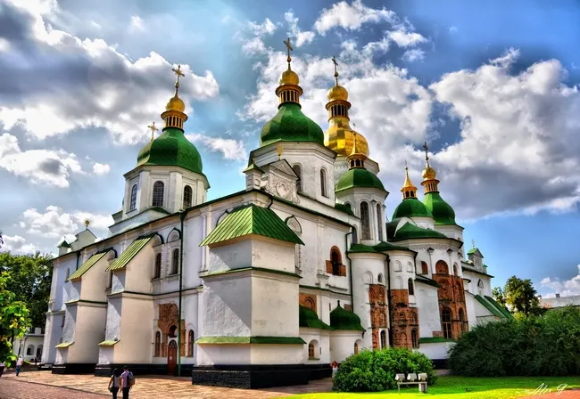 Удар по Києву пошкодив будівлю заповідника «Софія Київська»