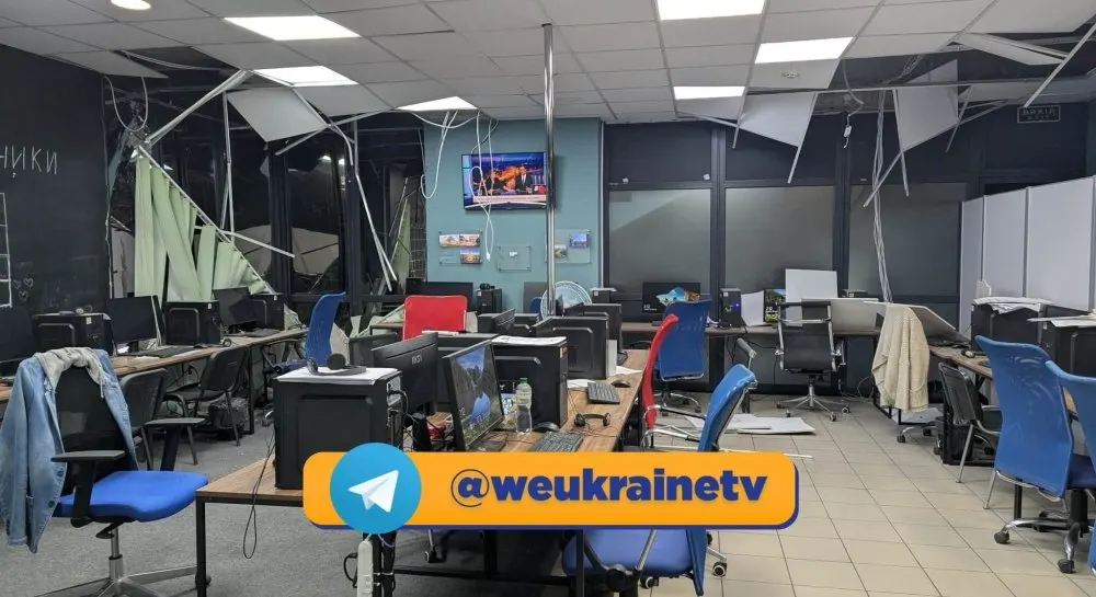 У Києві через нічну атаку пошкоджено офіс телеканалу «Ми — Україна»