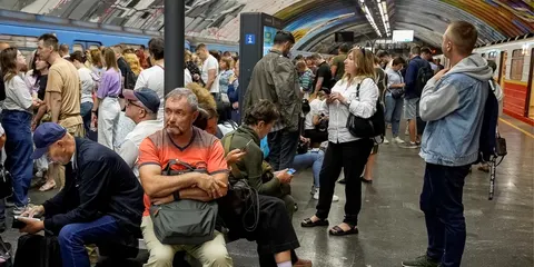 Київ посилює роботу транспорту: 140 автобусів на маршрутах та новий порядок руху