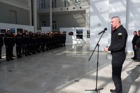 Київські рятувальники від початку великої війни врятували 2200 життів — Кличко