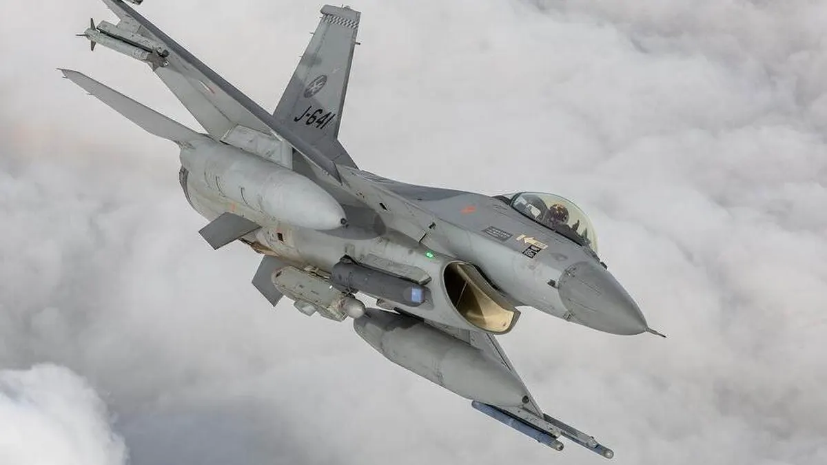 F-16 зазнав аварії на фронті: пілот у лікарні, постраждалих немає