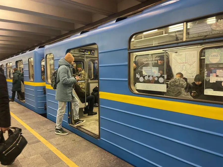 НАБУ і САП викрили схему на доставці вагонів для Київського метро