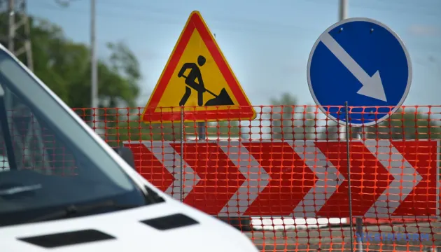 У Києві через ремонти обмежать рух двома проспектами