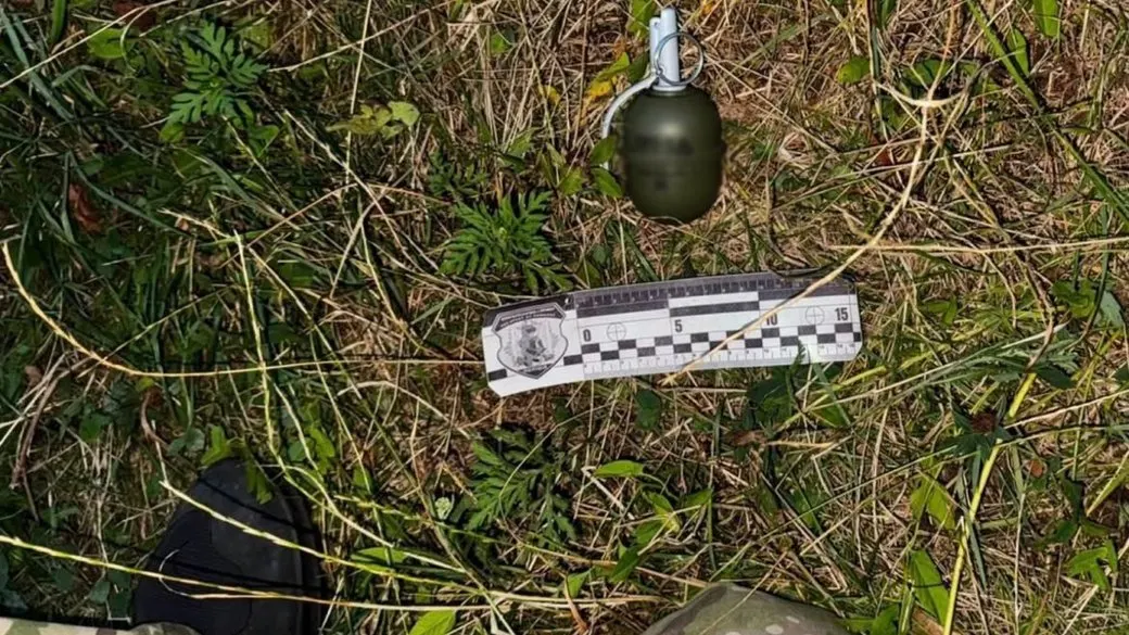 У Києві водій погрожував велосипедисту гранатою: що відомо