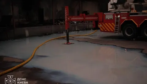 У Києві після удару запобігли витоку аміаку та газу: що відомо