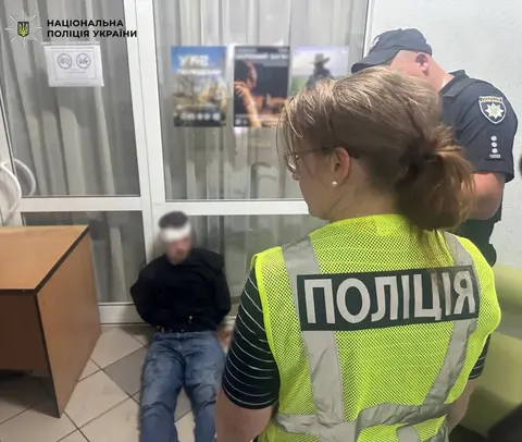 У Києві чоловік зарізав хірургиню під час ВЛК: нападника затримано