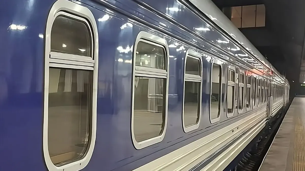 Росія вдарила по залізничному депо в Києві: семеро загиблих