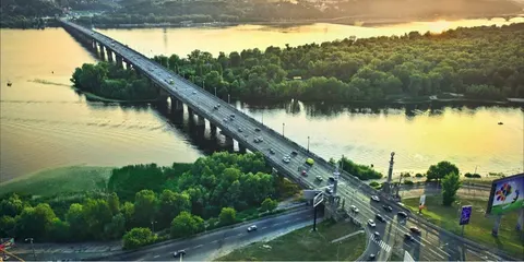 У Києві з 10 вересня змінюють рух через Дніпро під час тривог