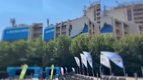 У Приштині прибрали український прапор через позицію Зеленського щодо Сербії