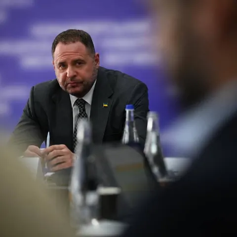 Адвокати Єрмака назвали маніпуляцією інформацію про його візит до Сирського