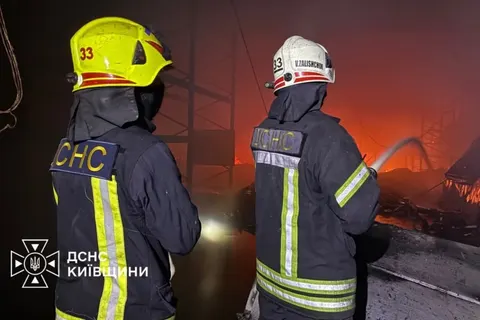 Атаки дронами на Київщину: пошкоджено дев'ять цивільних об'єктів у чотирьох райо