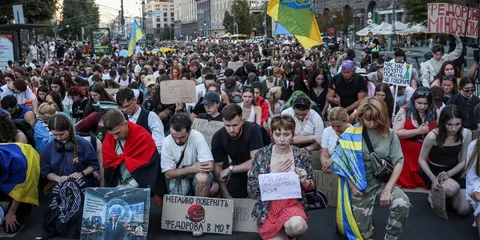 У Києві близько 500 людей вийшли на підтримку Федорова та вимагають діалогу з вл