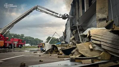 На Київщині триває ліквідація наслідків нічної атаки: 16 загиблих, 36 поранених