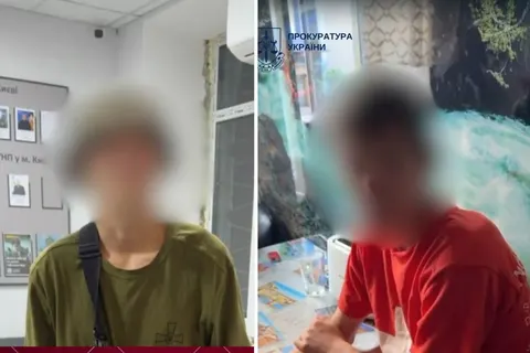 На Подолі підлітки напали на двох жінок: їм повідомили про підозру