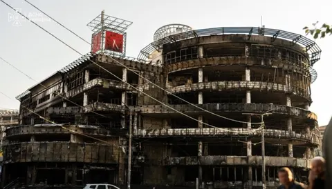 Дипломати відвідали місця російських ударів у Києві разом із рятувальниками