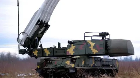 Сили ППО збили 85 дронів і 3 ракети: як минула ніч у громадах