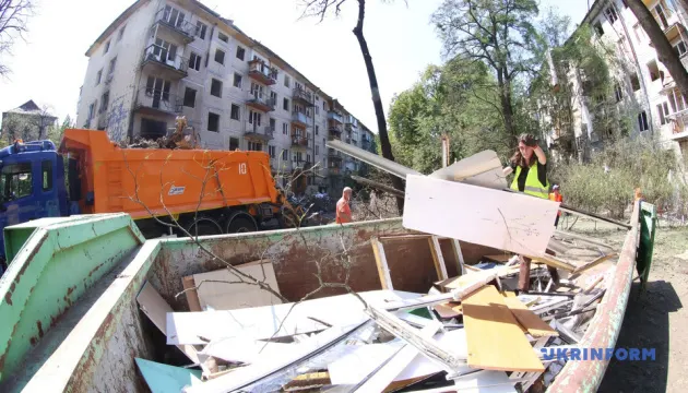 У Києві завершили ліквідацію наслідків нічної атаки РФ: 9 загиблих, 33 постраждалих
