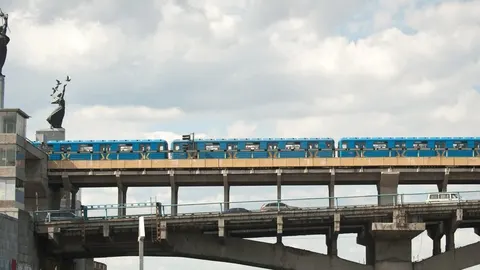 У Києві визначили, як працюватиме метро та мости під час тривог