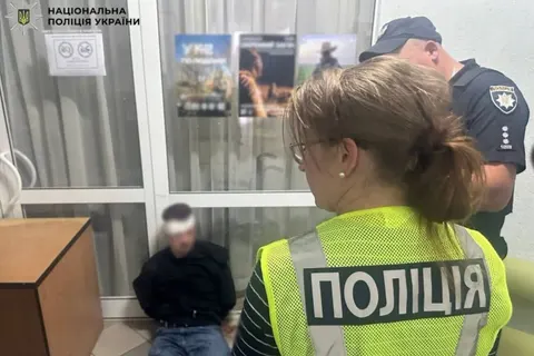 У Києві чоловік убив лікарку ВЛК через визнання придатним до служби: підозра