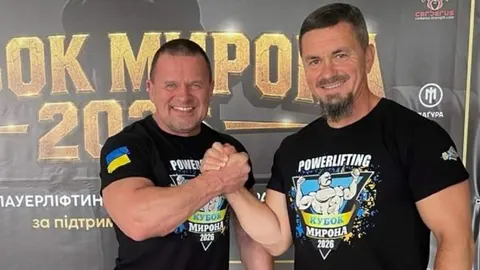 Ієромонах Макарій Дутка встановив два рекорди України з жиму лежачи