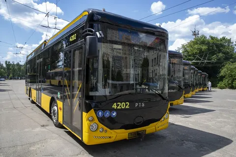 На маршрути Києва вийшли 8 нових тролейбусів: що відомо