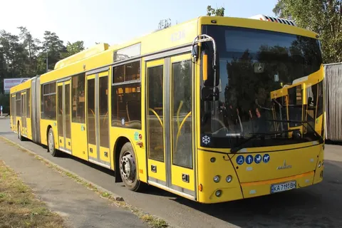 У Києві запустять тимчасовий автобус №1-М від «Лісової» до «Палацу спорту»