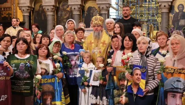 У Києві відбулася спільна молитва за зниклими безвісти захисниками