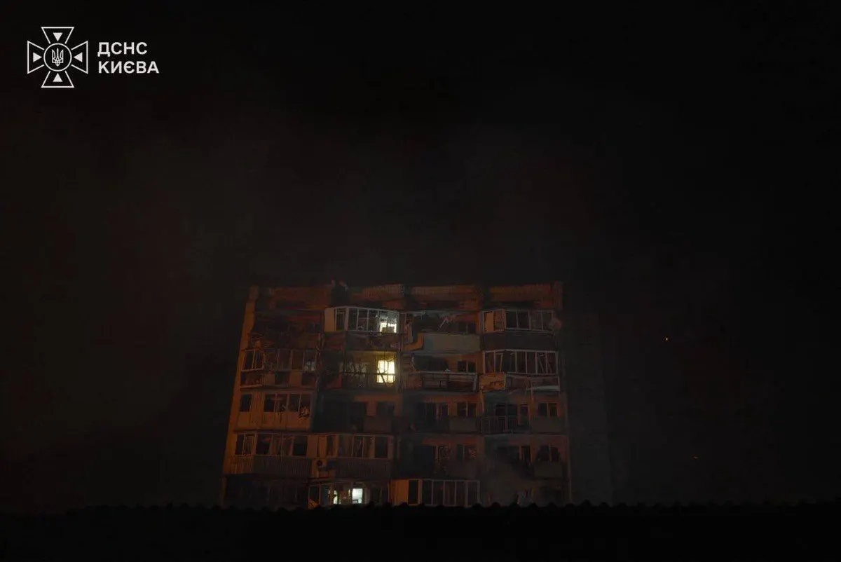 Наслідки атаки на Київ: 12 загиблих, 34 поранених, рятувальники працюють
