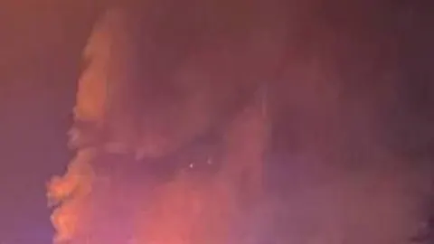 БпЛА влучив у покрівлю бізнес-центру в Солом'янському районі Києва