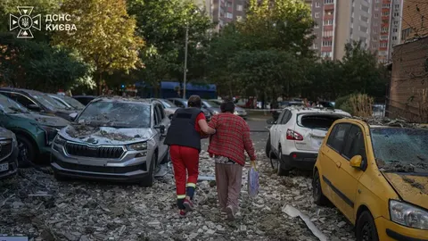 Атака на Київ: п'ятеро постраждалих, троє у лікарні