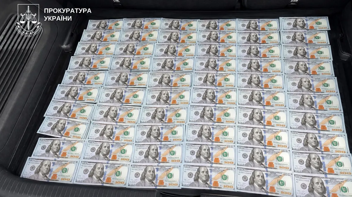 У Києві затримали росіянку, яка за 9000 доларів обіцяла вивезти чоловіка за кордон