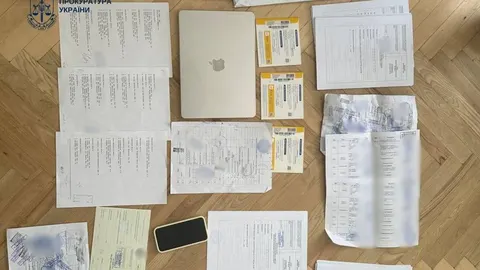 У Києві шістьом чоловікам повідомили про підозру через купівлю фіктивних довідок для відстрочки