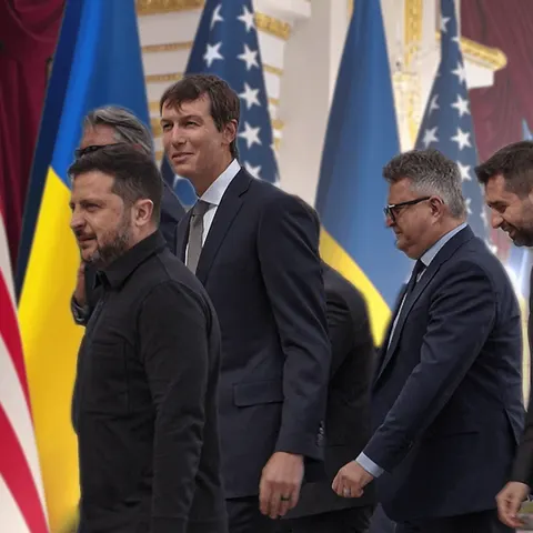 Візит спецпосланців США: тиша над Києвом і переговори у Софії