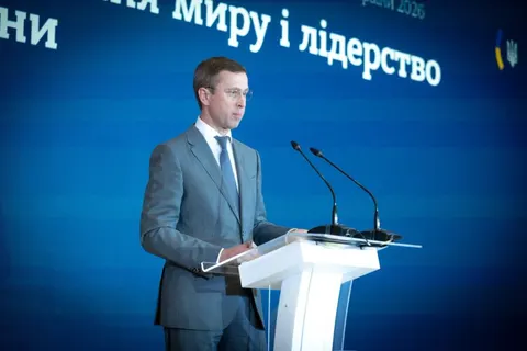 Уряд готує нові правила роботи під час атак РФ та перегляд комендантської години