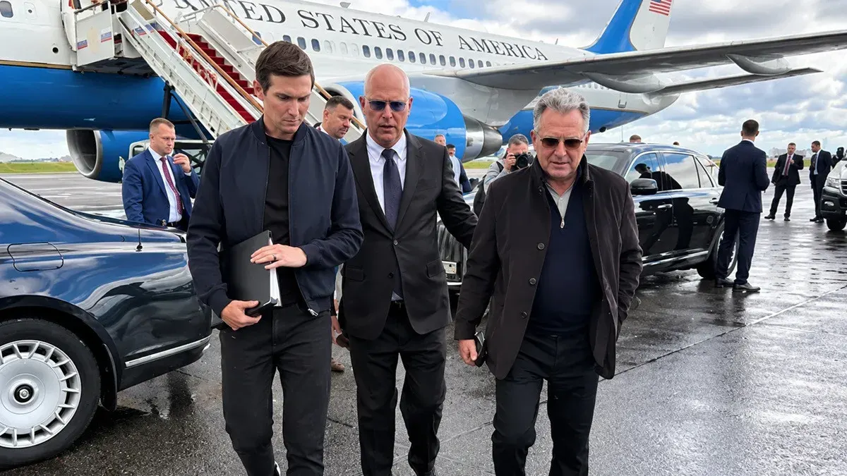 Спецпосланці Трампа прибули до Москви: які деталі візиту відомі
