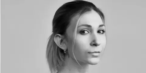 Майже 800 підписів за присвоєння звання Героя України Вікторії Рощиній передали в ОП