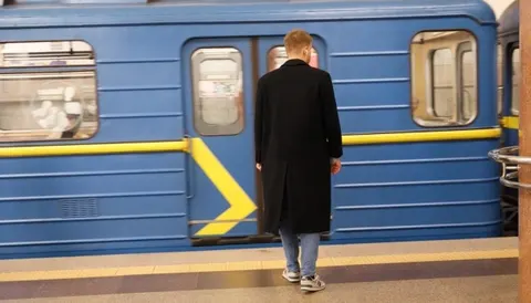 У Києві скоротять комендантську годину та змінять роботу метро під час тривог