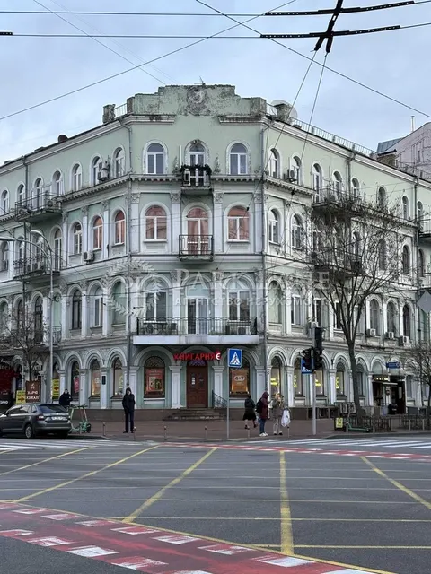 На В. Житомирській у Києві виставили на продаж ресторан за 15,77 млн грн