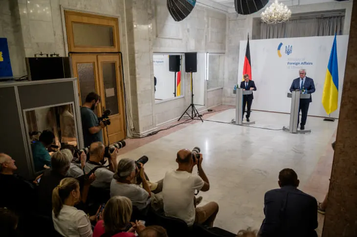 Сибіга: Україна готова активізувати мирний процес, чекає на США