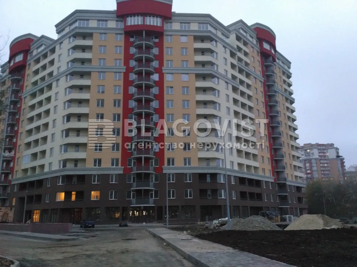 У Києві на вул. Здановської Юлії продають квартиру за понад 11 млн грн