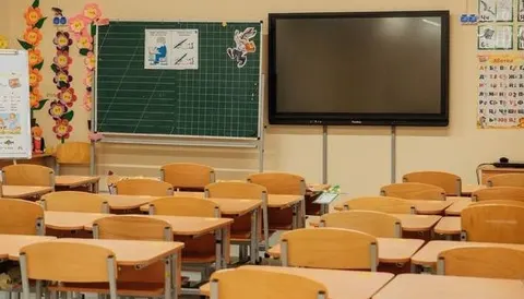 Фіктивне працевлаштування у київських ліцеях: 25 особам повідомили про підозру