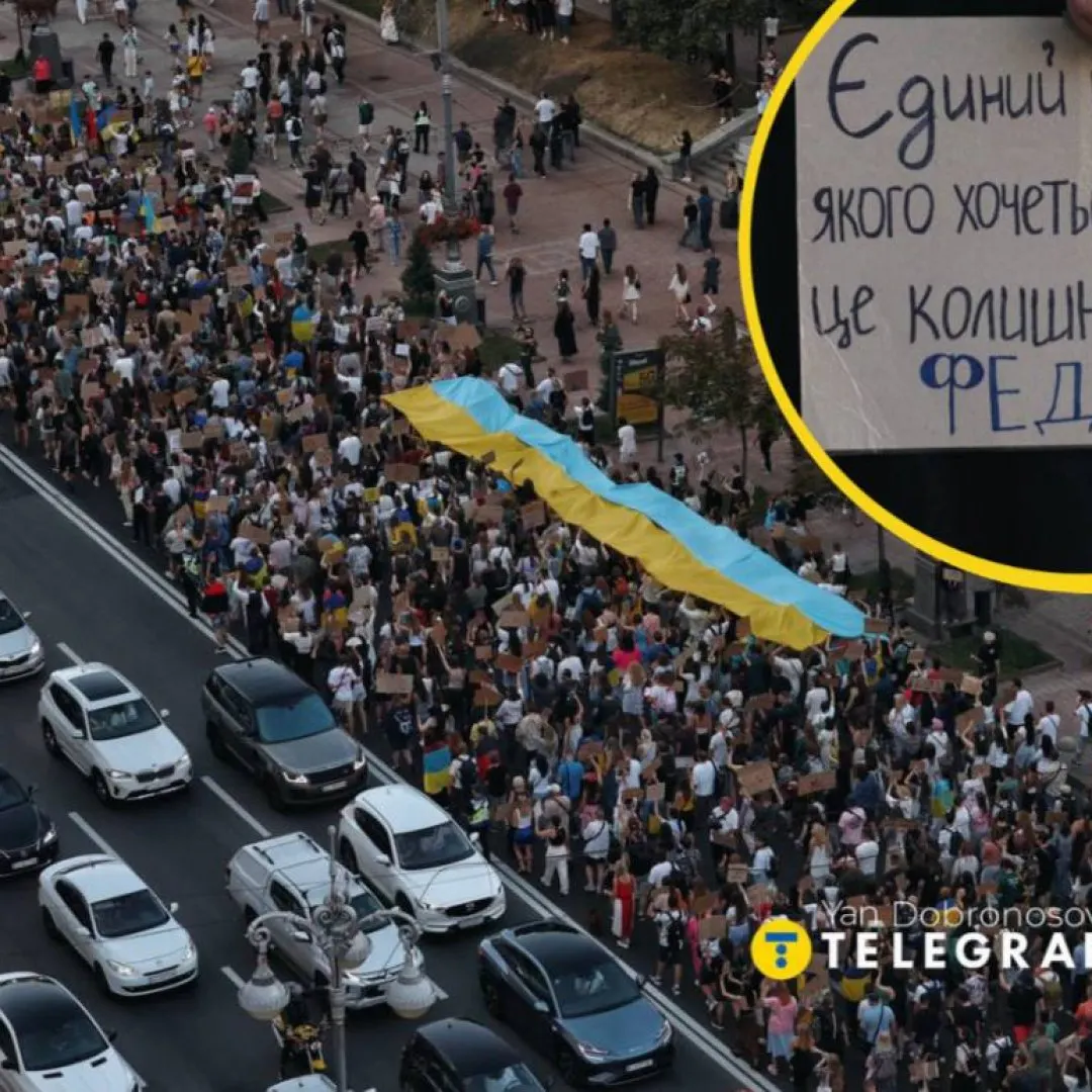 У Києві тисячі людей вимагають повернути Федорова на посаду міністра