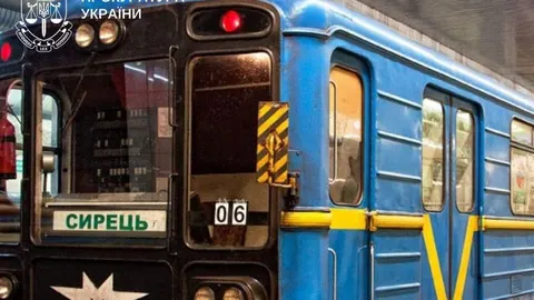 Прем'єр-міністр доручив негайно відновити роботу метро в Києві