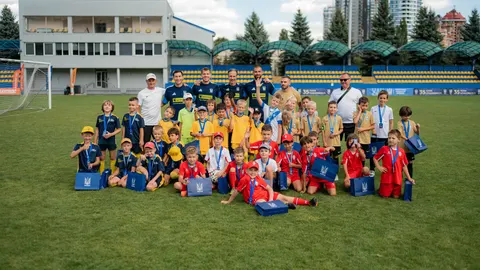 Збірна України зіграла з юними футболістами у Києві