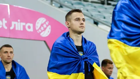 Півзахисник Денис Нагнойний залишає ФК Харків і переходить до київського Локомот