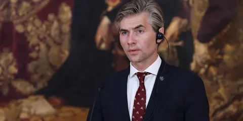Литва викличе представника РФ через пошкодження посольства у Києві